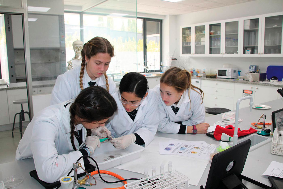 secundaria-ciencias-yago-school-sevilla-4