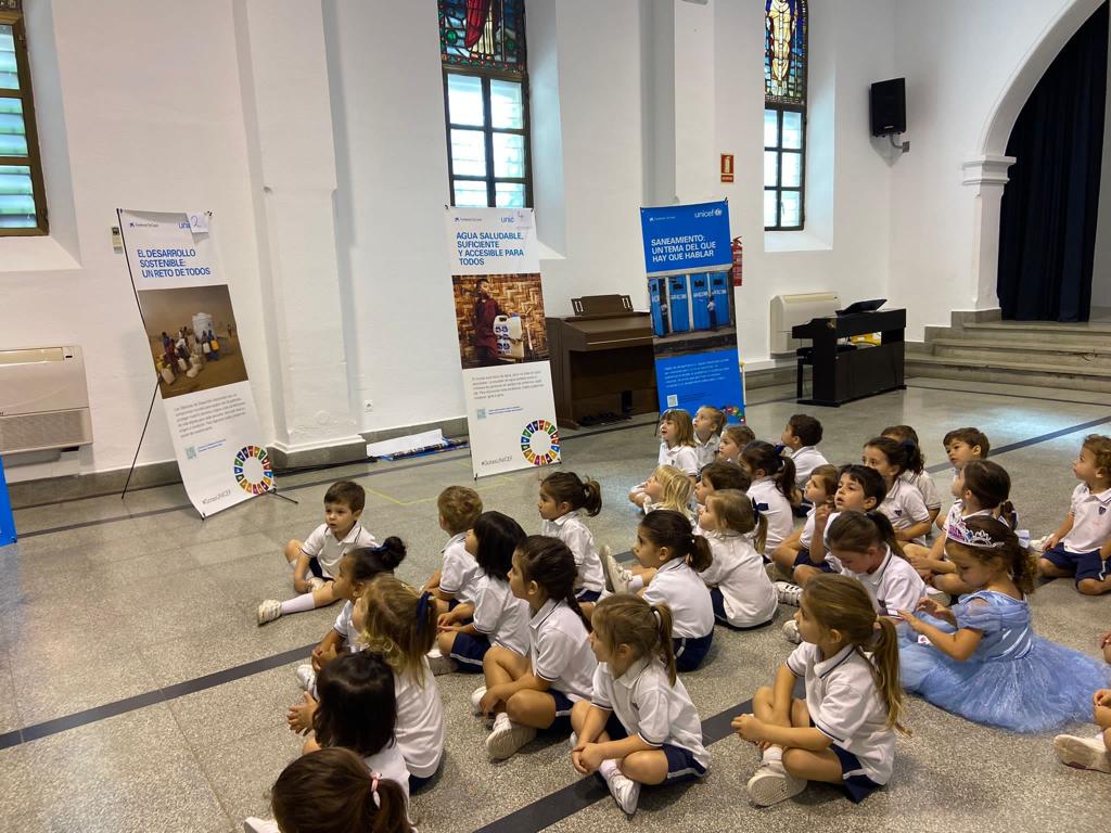 exposicion agua unicef yago school